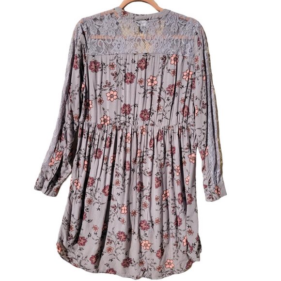 Torrid Floral Lace Blouse - Gray and Pink - Picture 5 of 15